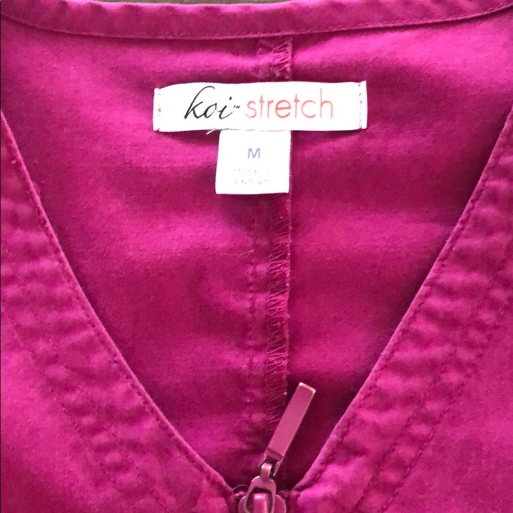 Medium Raspberry Koi Stretch Scrub Top